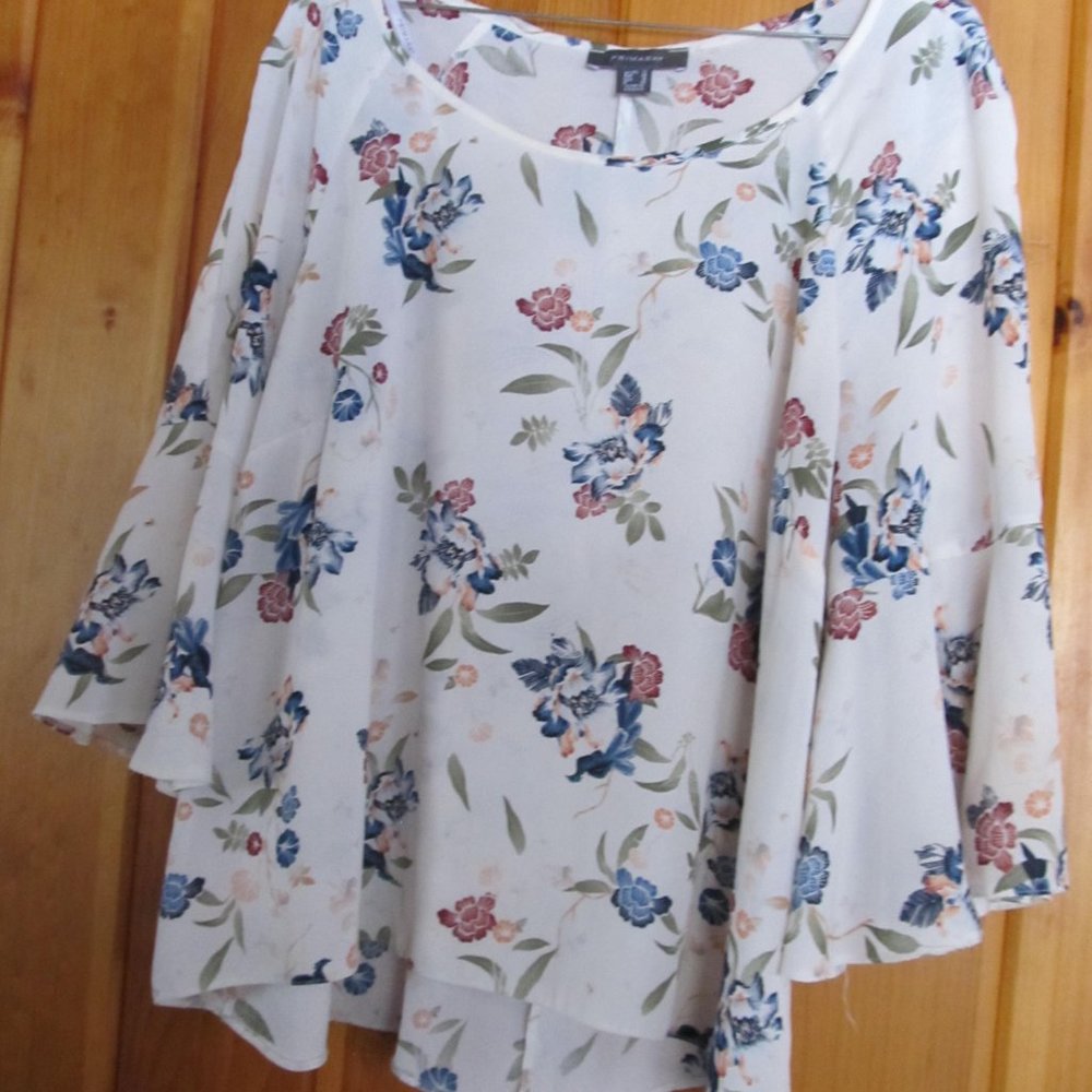 White Floral Blouse sz 16 Blouse Bell Sleeve Sheer Blouses and Tops Womens sz XL
